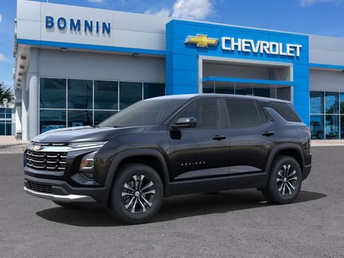 New 2026 Chevrolet Equinox LT w/ Convenience Package II image 3