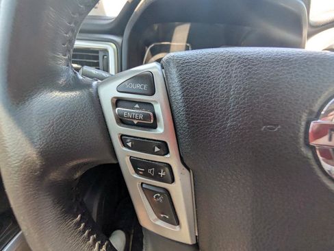 Used 2016 Nissan Titan SL AWD/4WD image 32