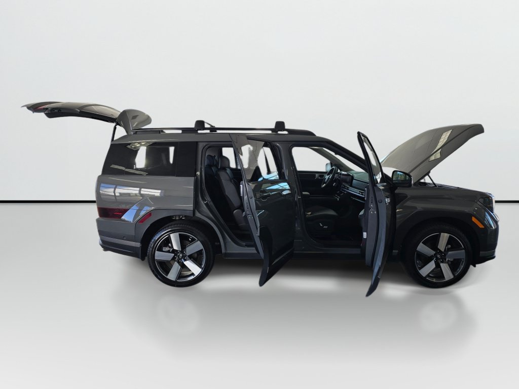 Used 2026 Hyundai Santa Fe Limited AWD/4WD image 9
