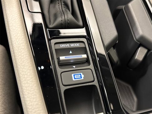 New 2025 Honda Accord EX-L image 29