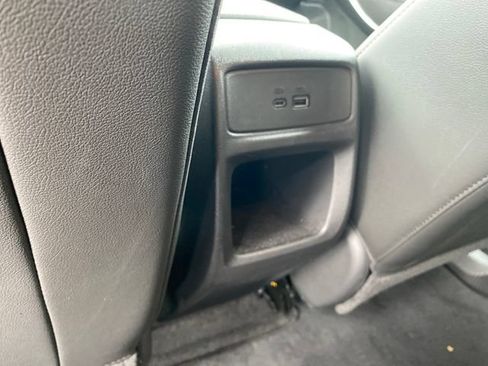 Used 2025 Chevrolet Trax RS w/ Driver Confidence Package FWD image 20