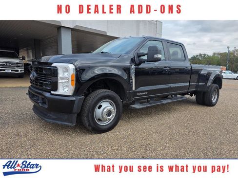 Used 2023 Ford F350 XL w/ XL Chrome Package image 1
