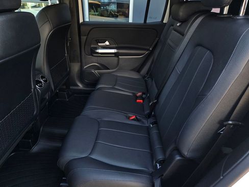 Used 2022 Mercedes-Benz GLB 250 GLB 250 image 12