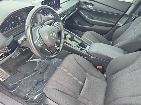 Used 2023 Honda Accord Sport image 15