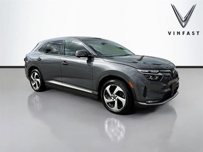 New 2025 VinFast VF 8 Eco