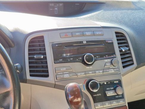 Used 2009 Toyota Venza AWD image 14