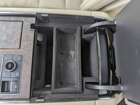 Used 2020 Lincoln Navigator L Reserve w/ Equipment Group 201A Reserve image 24