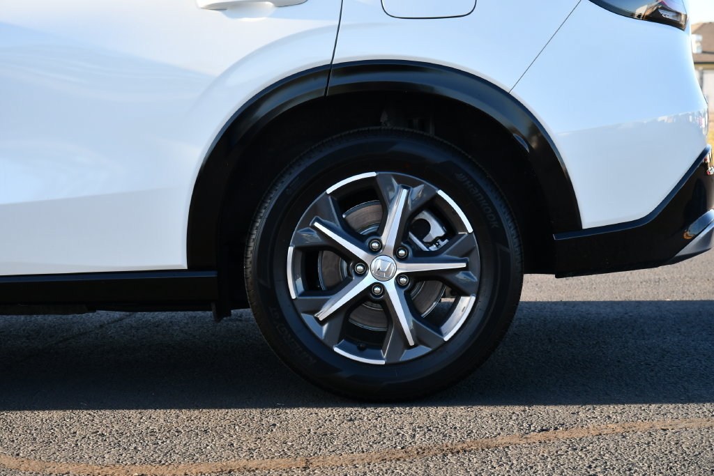 Used 2025 Honda HR-V EX-L image 11