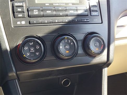 Used 2013 Subaru Crosstrek 2.0i Premium image 22