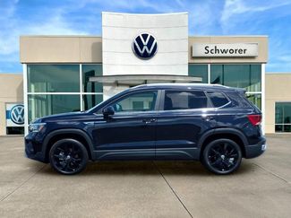 Certified 2023 Volkswagen Taos SE w/ Panoramic Sunroof Package FWD video 1
