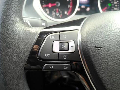 Used 2021 Volkswagen Tiguan S FWD image 36