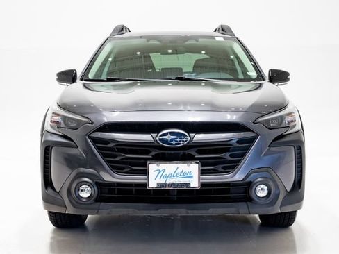 Used 2025 Subaru Outback Premium AWD/4WD image 4