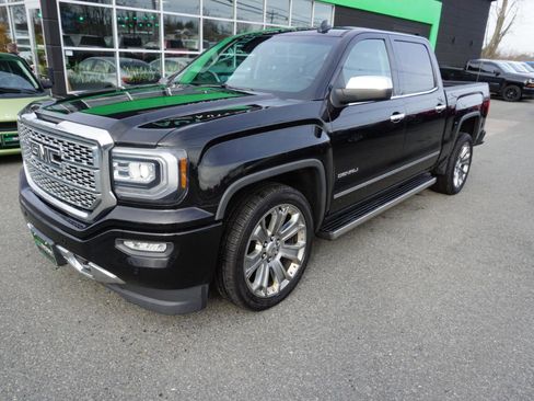 Used 2018 GMC Sierra 1500 Denali w/ Denali Ultimate Package image 2