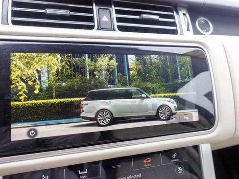Used 2019 Land Rover Range Rover HSE image 16