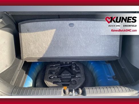 Used 2025 Hyundai Venue SEL image 33