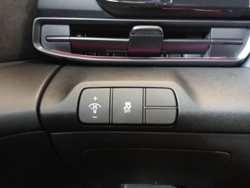 Used 2025 Hyundai Elantra N FWD image 19