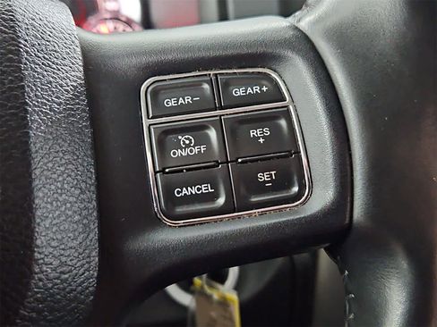 Used 2018 RAM 1500 Big Horn image 25