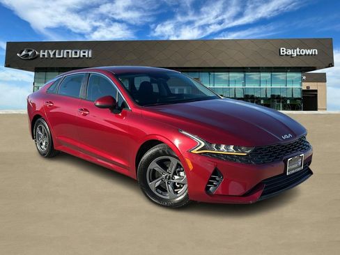 Used 2023 Kia K5 LXS image 1