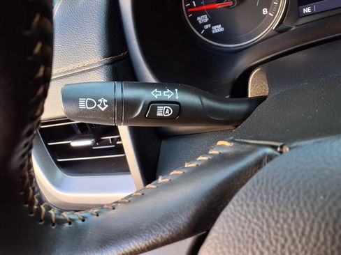 Used 2022 GMC Terrain AT4 image 12