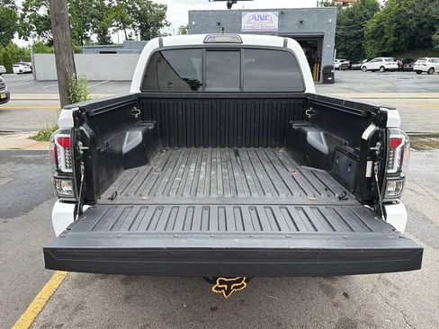 Used 2019 Toyota Tacoma SR w/ SR Convenience Package AWD/4WD image 26