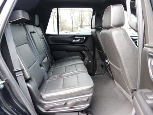 Used 2024 GMC Yukon SLT image 15