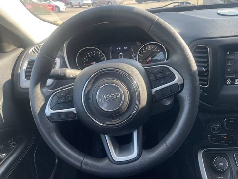 Used 2020 Jeep Compass Sport AWD/4WD image 16