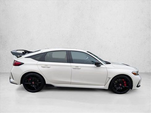 Used 2024 Honda Civic Type R image 4