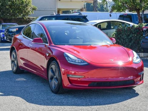Used 2019 Tesla Model 3 Mid Range image 3