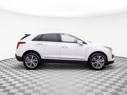 New 2025 Cadillac XT5 Premium Luxury image 7