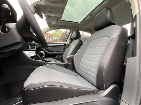 New 2026 Volkswagen Jetta SE FWD image 11