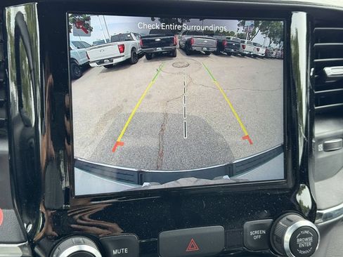 Used 2024 RAM 1500 Laramie AWD/4WD image 22