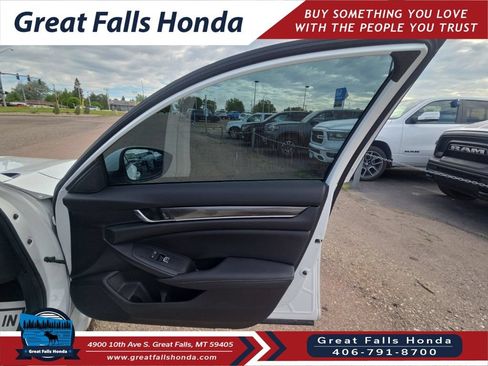 Used 2019 Honda Accord Sport image 15