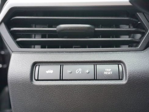 Certified 2025 Nissan Altima 2.5 SR image 26