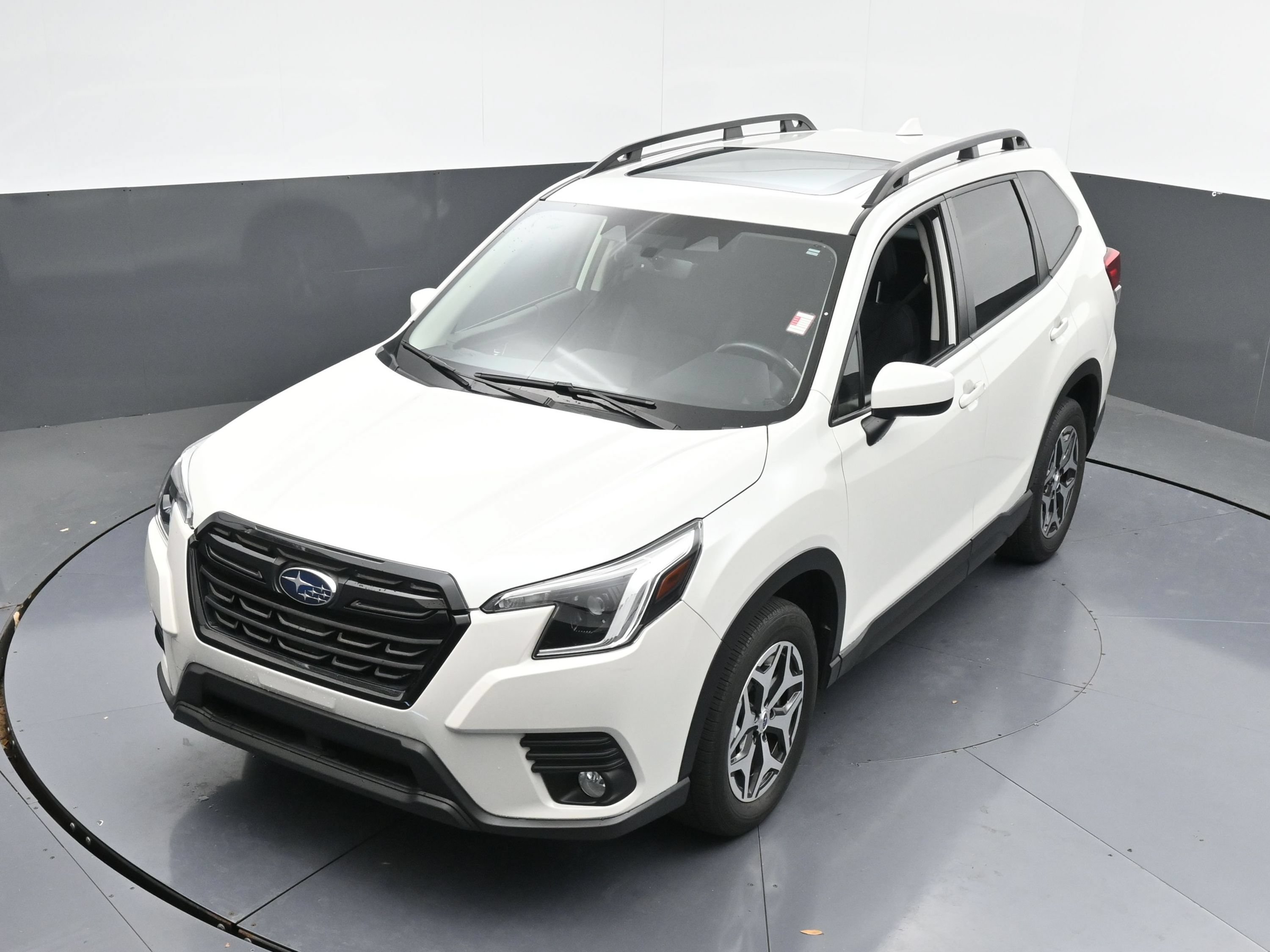 Used 2023 Subaru Forester Premium AWD/4WD image 35