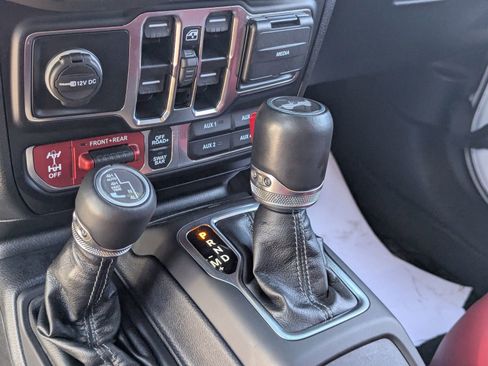 Used 2024 Jeep Wrangler Unlimited Rubicon 392 image 24