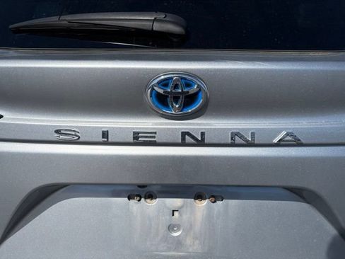 Used 2022 Toyota Sienna Limited AWD/4WD image 7