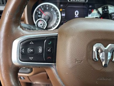 Used 2019 RAM 1500 Laramie AWD/4WD image 23