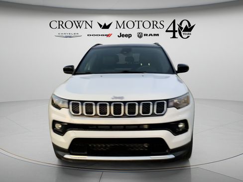 Used 2023 Jeep Compass Limited AWD/4WD image 2