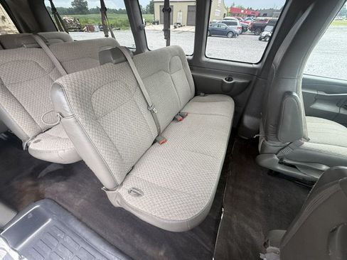 Used 2020 Chevrolet Express 3500 LT w/ LT Preferred Equipment Group RWD image 10