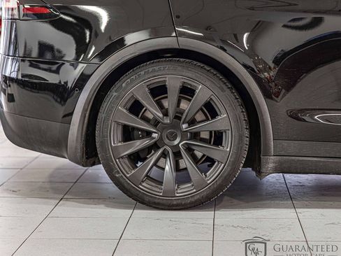 Used 2022 Tesla Model X image 12