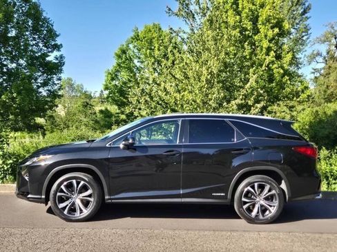 Used 2018 Lexus RX 450hL Premium w/ Premium Package AWD/4WD image 8