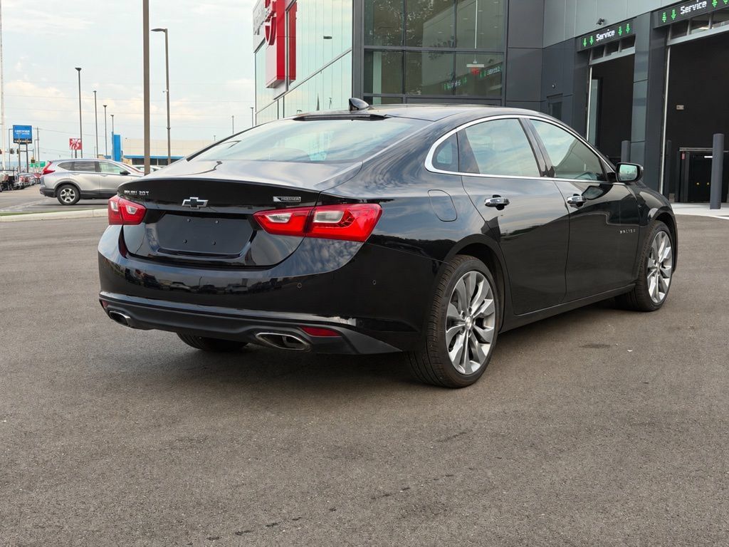 Used 2018 Chevrolet Malibu Premier w/ Premier Sun and Wheel Package FWD image 5