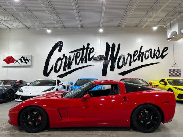 Used 2009 Chevrolet Corvette Coupe RWD image 2