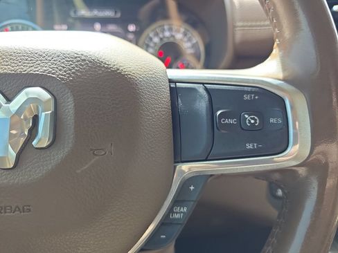 Used 2021 RAM 1500 Laramie AWD/4WD image 19