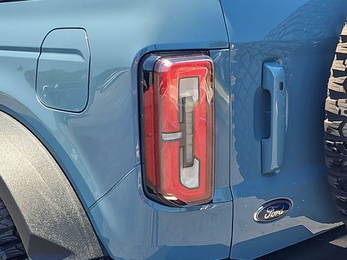 Used 2021 Ford Bronco First Edition AWD/4WD image 35