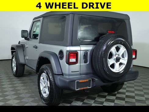 Used 2021 Jeep Wrangler Sport S image 4