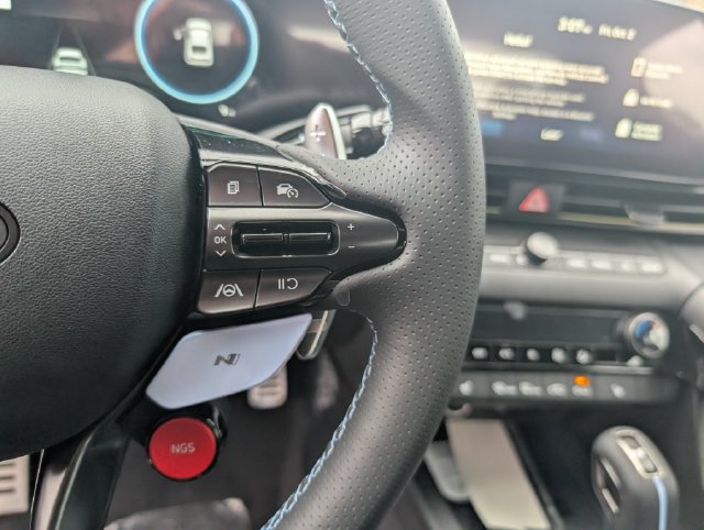 New 2026 Hyundai Elantra N FWD image 21