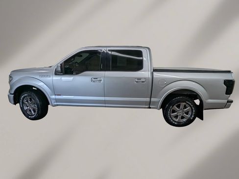 Used 2017 Ford F150 XLT w/ Equipment Group 302A Luxury AWD/4WD image 3