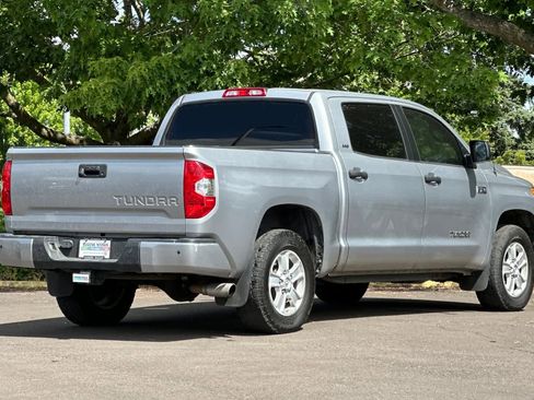 Used 2018 Toyota Tundra SR5 w/ SR5 Upgrade Package RWD image 2