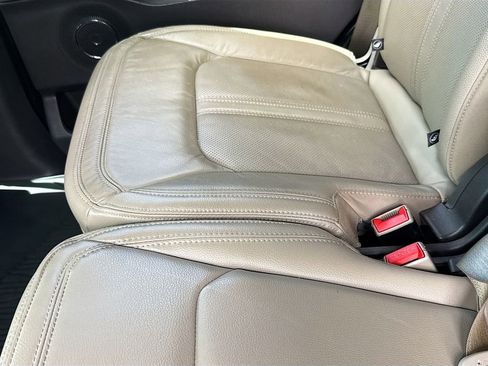 Used 2020 Ford Expedition Limited image 29